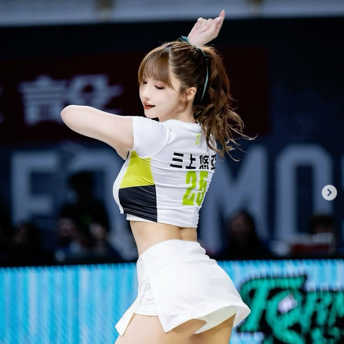 日本人氣偶像三上悠亞正式加入福爾摩沙夢想家啦啦隊Formosa Sexy。(圖/翻攝三上悠亞IG)